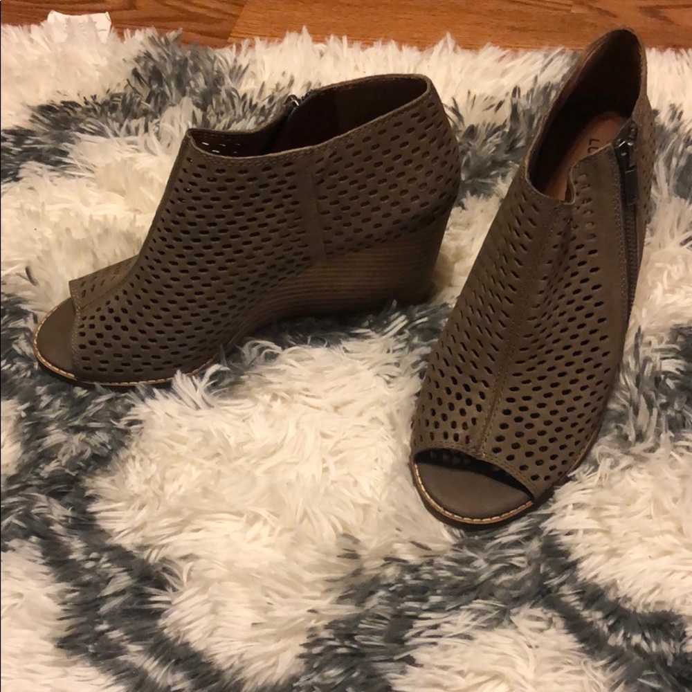 Wedge Booties - Picture 2 of 4